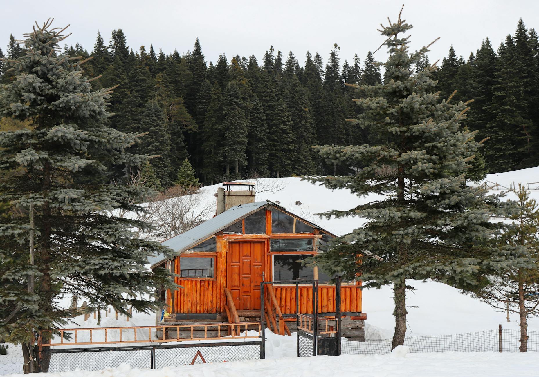 Winter Wonderland Bergen Hütte